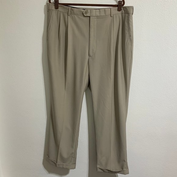RBM Other - PreLoved, RBM Platinum 42x30 “Tan” Men's Pleated w/Cuffed Leg Dress Pant (T42)